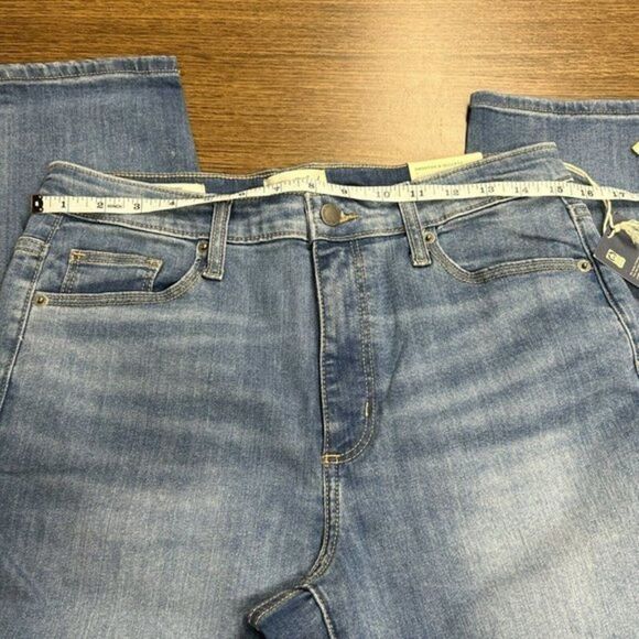 NEW‎ Women's High-Rise Skinny Patched Jeans - Universal Thread Light Wash 10 NWT - Picture 3 of 8